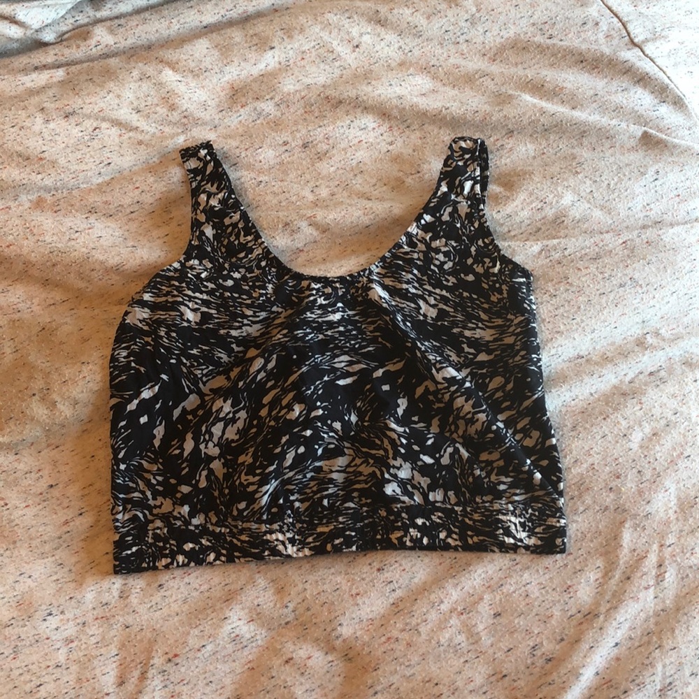Black and white printed tank crop